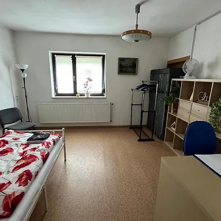 Schoene Mit Gemeinsamer Nutzung Von Bad, Toilette Und Kueche Appartamento Schwarzbach (Hildburghausen)