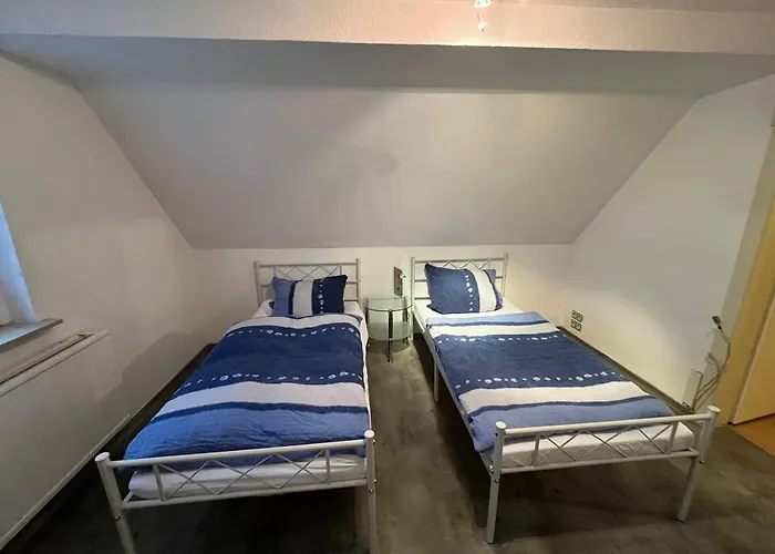 Schoene Mit Gemeinsamer Nutzung Von Bad, Toilette Und Kueche Daire Schwarzbach (Hildburghausen)