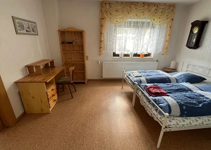 Schoene Mit Gemeinsamer Nutzung Von Bad, Toilette Und Kueche Schwarzbach (Hildburghausen)